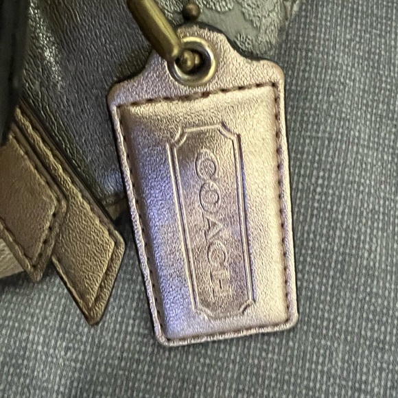 Coach Hobo - Picture 2 of 7